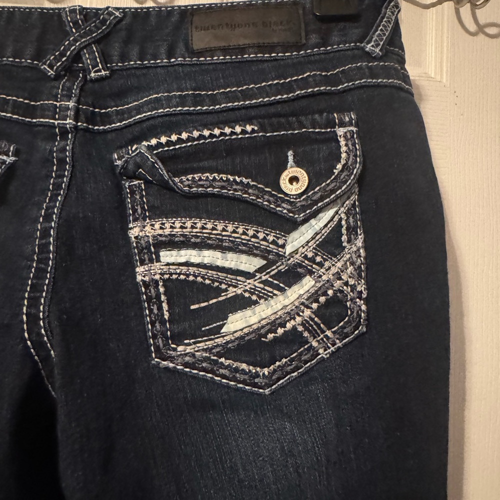 Stylish Women's Blue Jeans twenty one brand - Picture 3 of 4